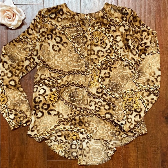 Jennifer Lopez Tops - Jennifer Lopez Blouse 🌷🌷